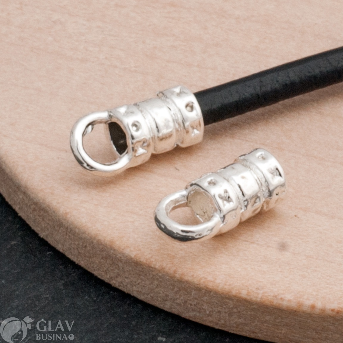 ОПТ (100 шт) Концевики для 2мм шнуров, сплав, цвет серебро, р-р 10х4мм.