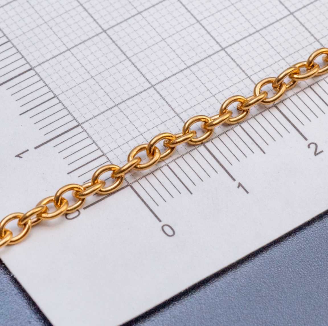 Цепочка 4.5х3х0.8мм, якорная, звенья круглые незапаянные, хирургич. сталь, долговечное золотое покрытие. Катушка 5 м.