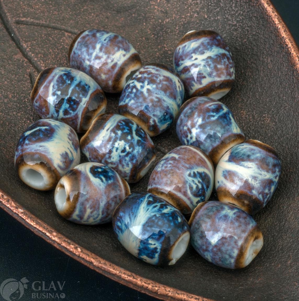 Керамическая бусина-бочонок ручной работы, р-р 12х10мм, отв.3мм, цвет волны бьющиеся о скалы (сине-фиолетовый, голубой, нежно-бежевый, светло и темно-коричневые).