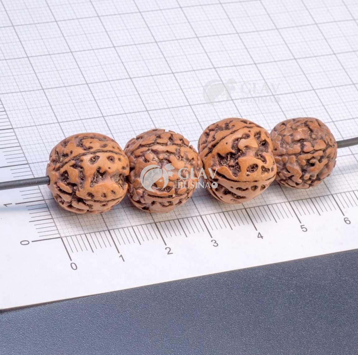 ОПТ (10 бусин) Бусины рудракша, не ровные, диам. 15-16мм, отв. 1.8 мм, цвет светло-коричневый, без покрытия.