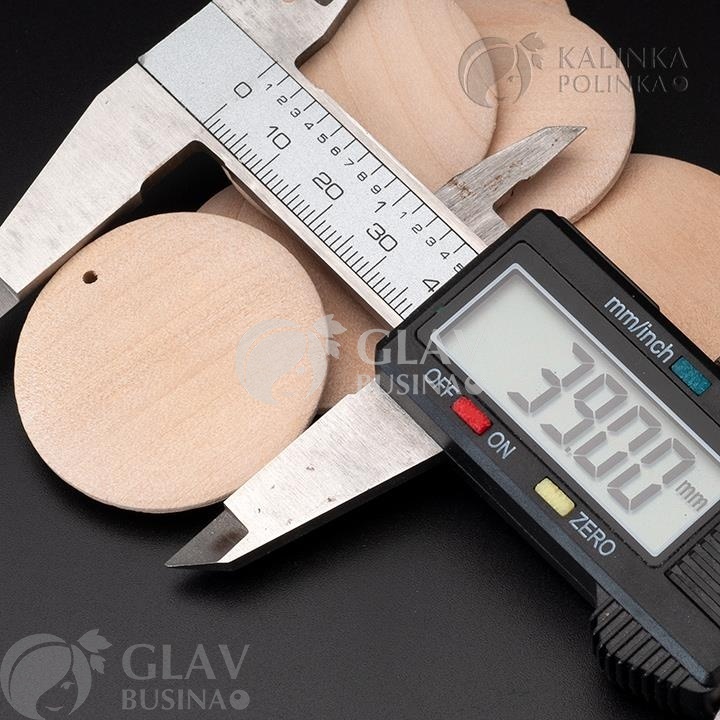 ОПТ (100 шт) Деревянные заготовки из бука для кулонов, новогодних украшений и бижутерии, выпуклые, р-р 39х5.5мм, отв-е 2мм.