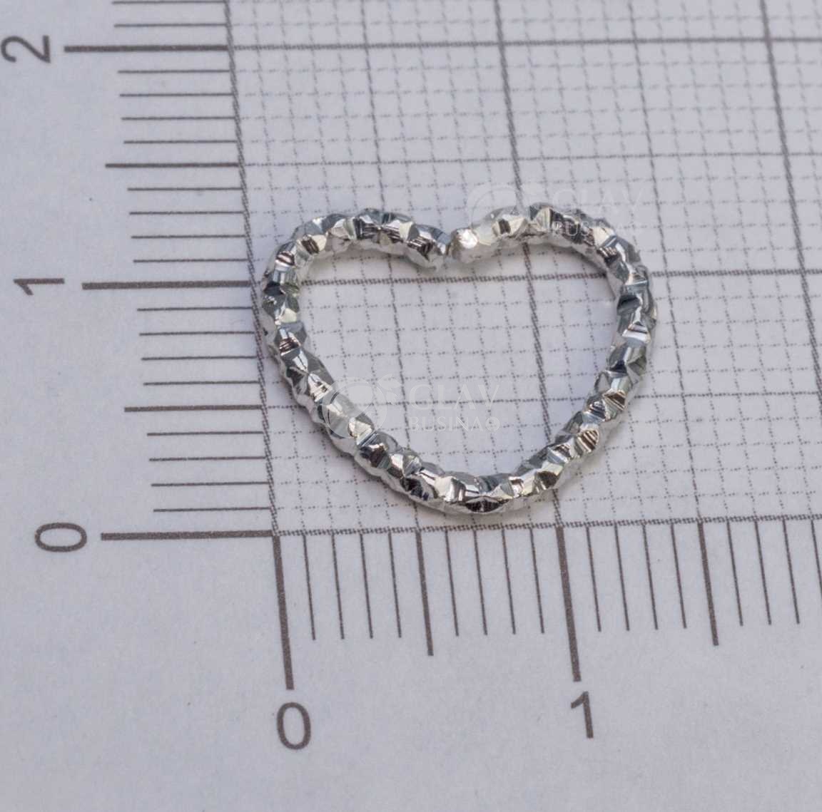 Коннекторы-сердечки с насечками, 14х12х1.5 мм, цвет платина, закрытые, железные.