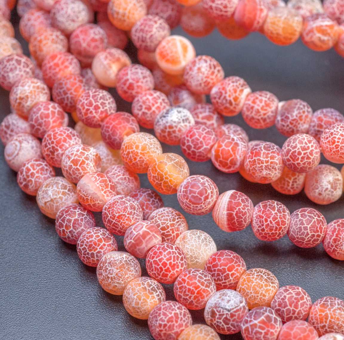 Бусины из матового кракелированного агата, красно-коричневые, диам. 6мм, отв-е 1мм.