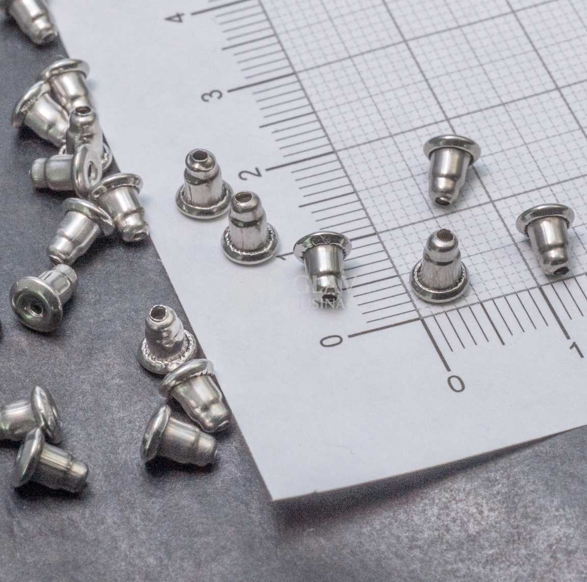 Заглушки для серег стальные с силиконовой вставкой, 5.4х4.8мм, отв-е 0.7-0.8мм.