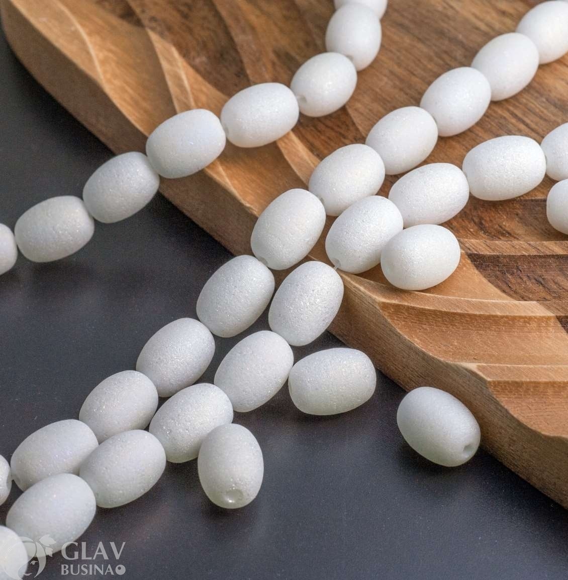 ОПТ (15 бусин) Сахарные бусины-бочонки из прозрачного стекла, матовые, цвет белый с радужным отблеском, р-р 14х10мм, отв.1,5мм.