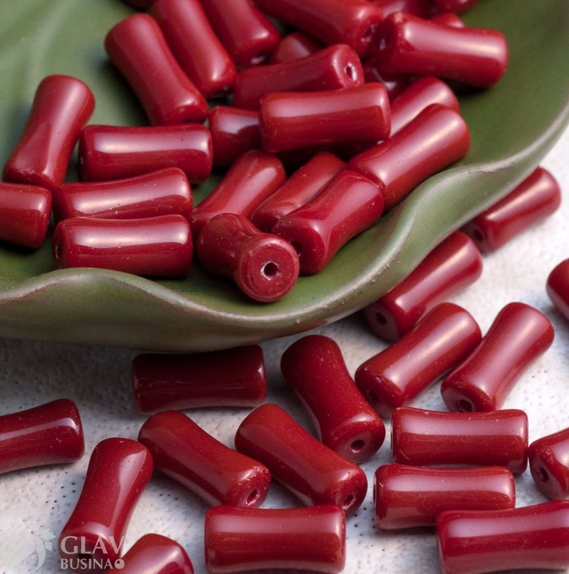 ОПТ (100 бусин) Бусины-бамбук из непрозрачного стекла, цвет бордовый, р-р 12х6мм, отв. 1,2мм.