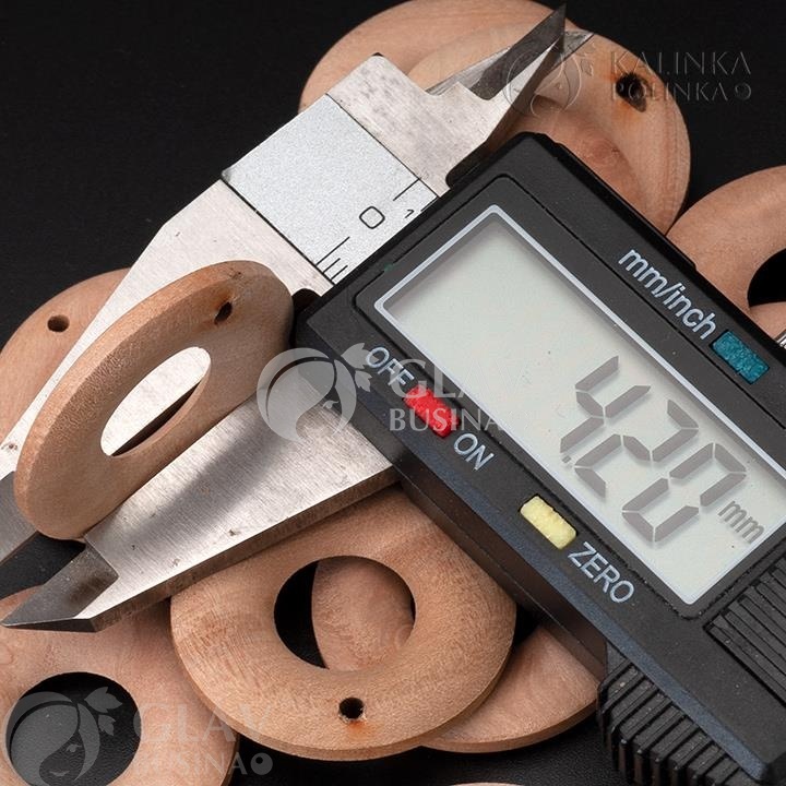 ОПТ (100 шт) Бусины колечки из дерева, размер 29 мм, толщина 4мм, внутр. диаметр 12мм.