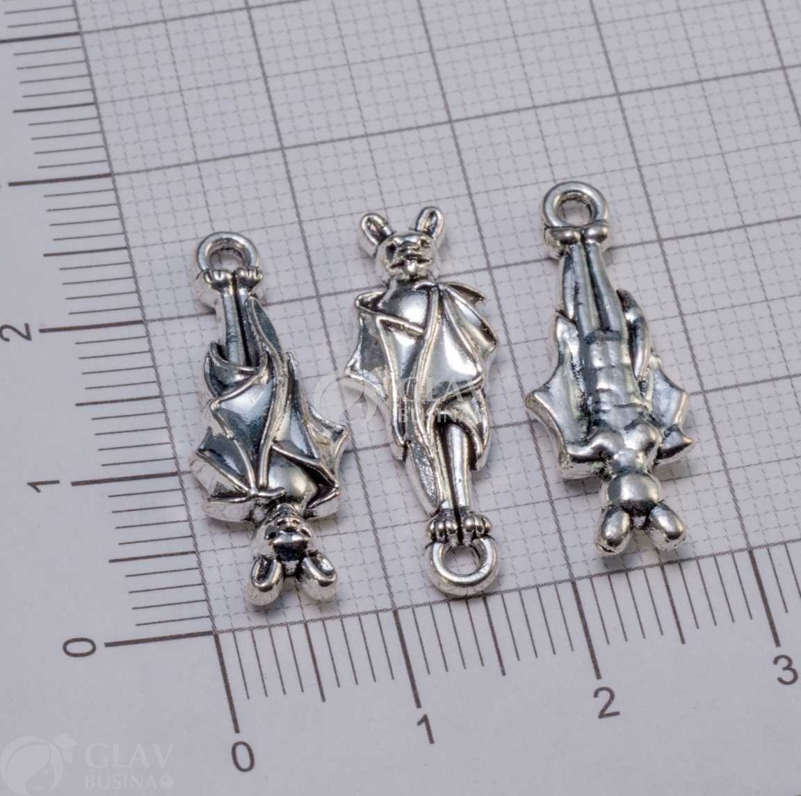 ОПТ (20 шт) Летучая мышь, подвеска двусторонняя из бижутерного сплава, 24х9х5мм, отв. 1.5мм, цвет античное серебро.