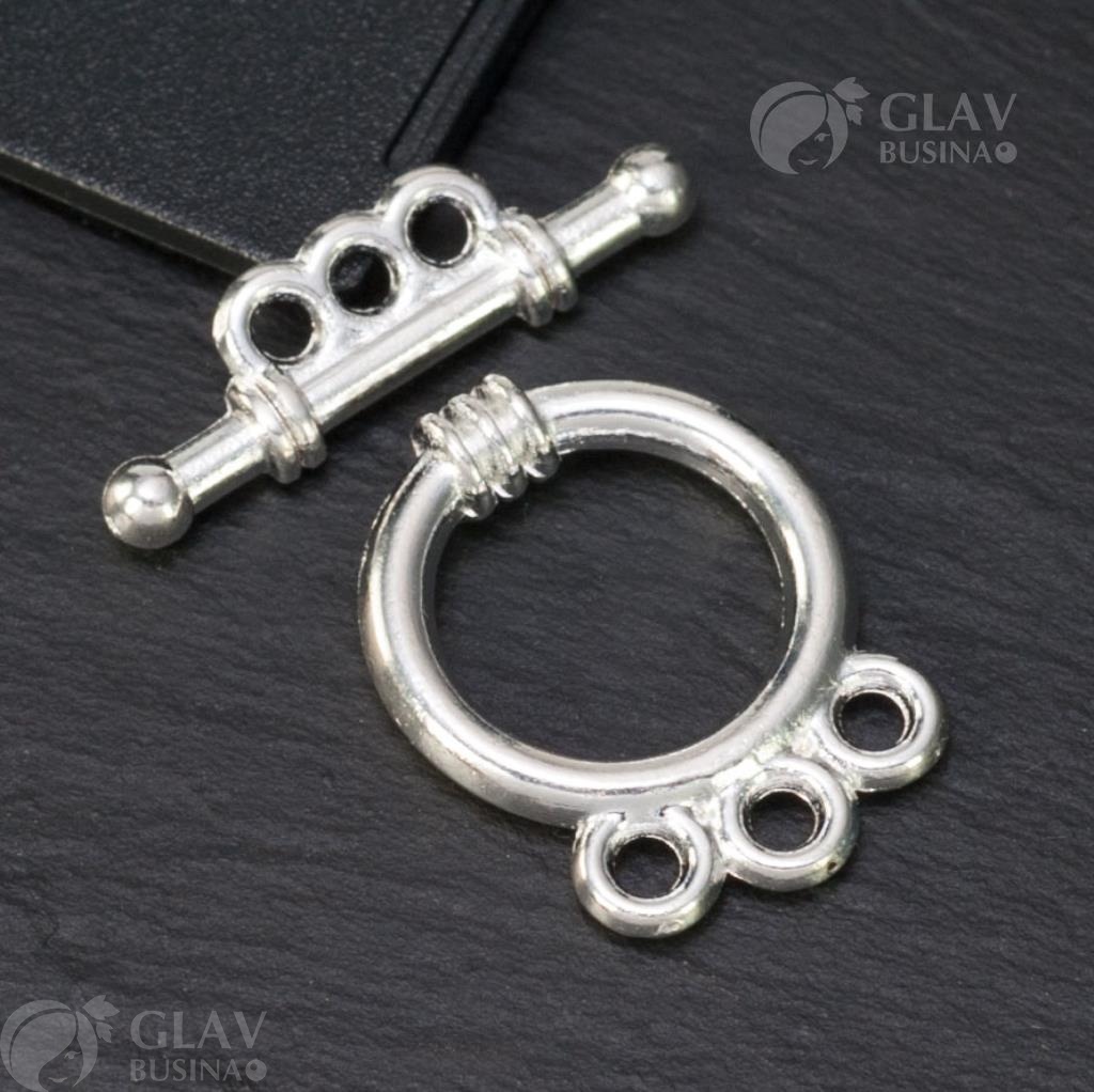Бижутерное трехрядное кольцо с замком-тогглом из серебряного сплава. Размер кольца - 18х14мм, палочка - 19.5х5.5мм. Отверстия диаметром 1.6мм. Идеальный аксессуар для стильного образа!