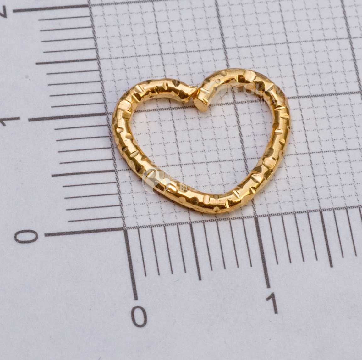 Коннекторы-сердечки с насечками, 14х12х1.5 мм, цвет желтое золото, закрытые, железные.
