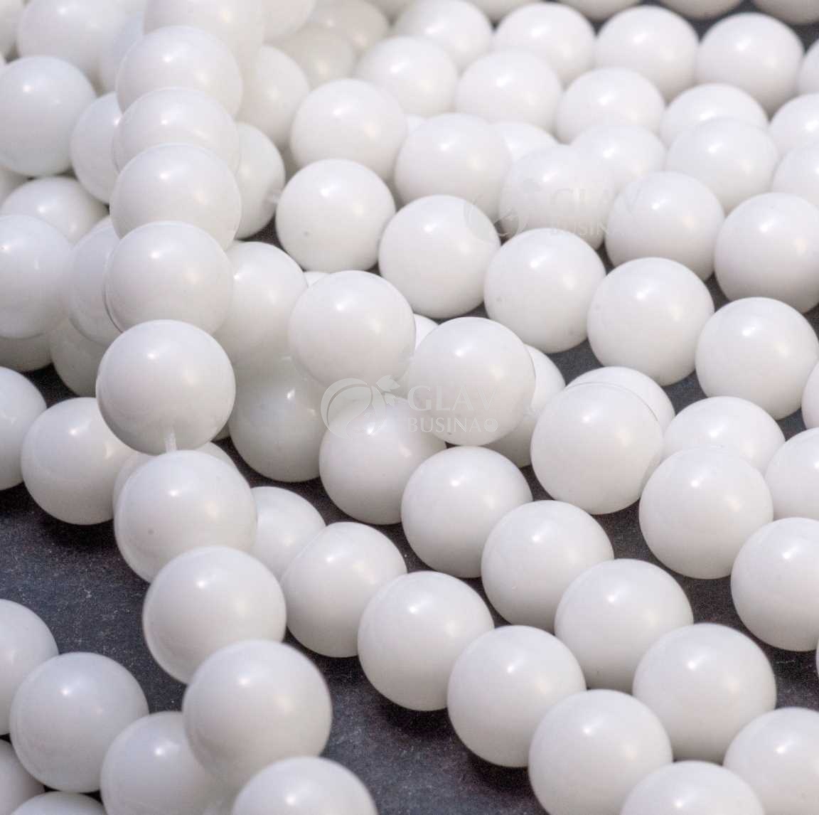 Фарфоровые бусины ручной работы, шар, р-р 8 мм, отв-е 1 мм, белые.