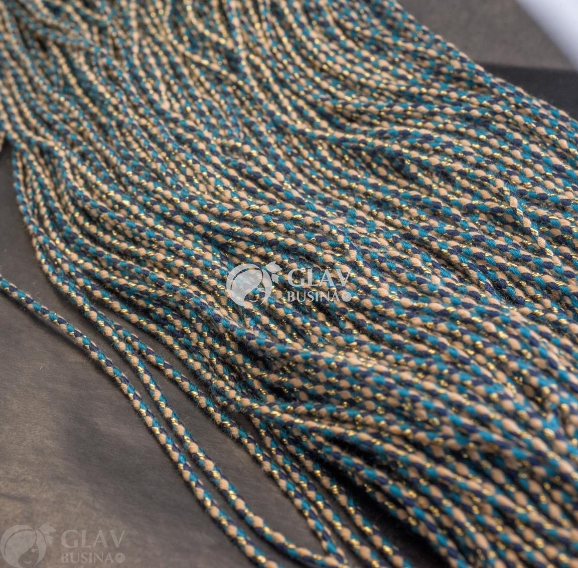 ОПТ (100 метров) Шнур для браслета двуцветный, полиэстровый с золотым люрексом из нитей 3 цветов бежевый, темно-синий, синий стальной, 2мм.