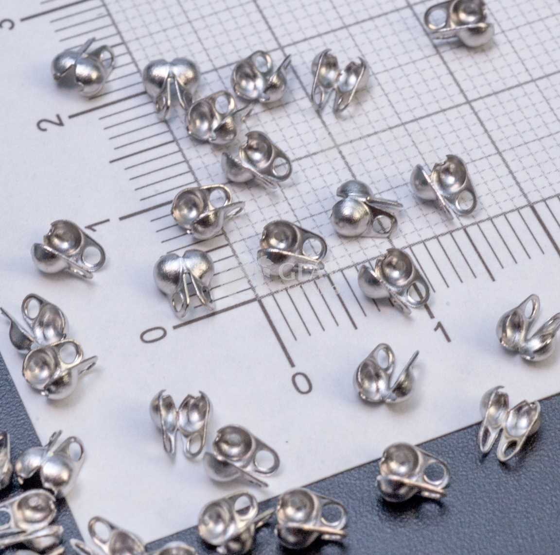 Концевик-скуфейка под шарик 2 мм, хирургическая сталь, р-р 4.6х3 мм, отв-е 1 мм.