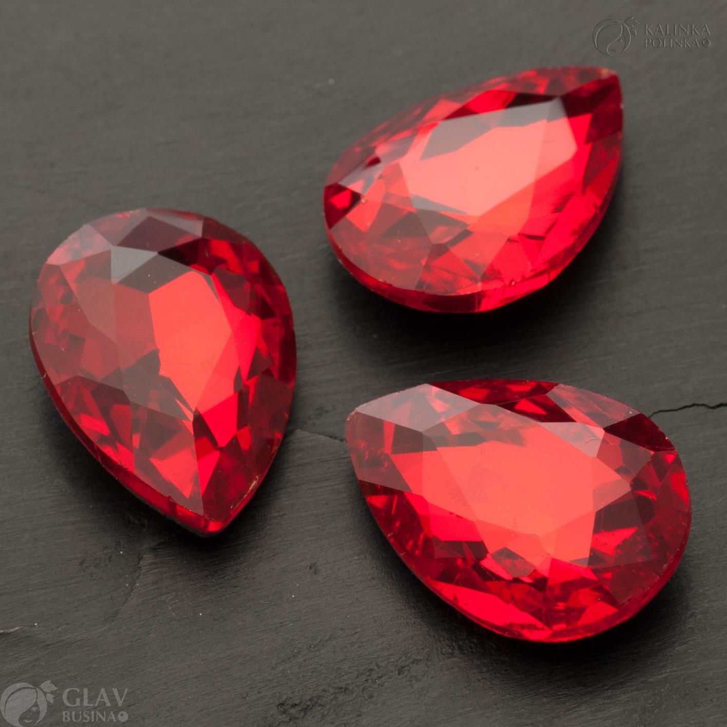 Хрустальный кристалл, капля, красная, подложка серебристая, р-р 13х18мм.