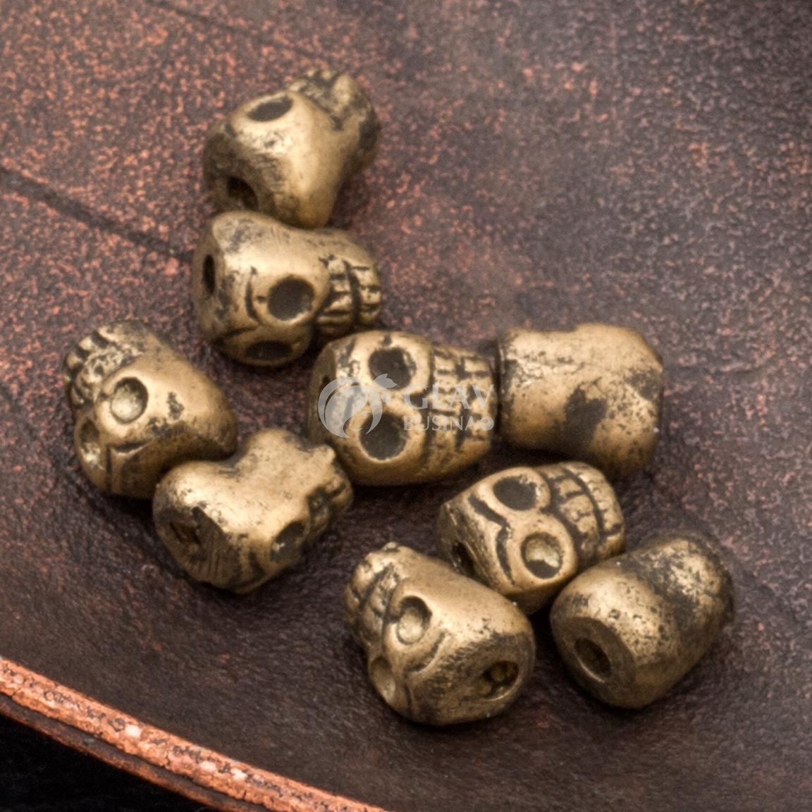 ОПТ (50 бусин) Бронзовые бусины-черепа, р-р 7х5-6,5мм, отв. 1,5мм.