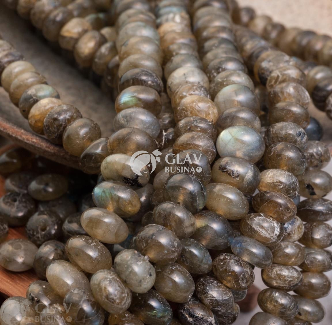 ОПТ (250 бусин) Лабрадорит, гладкая бусина-рондель стекстурой грубого камня, р-р 8х5,5мм, отв 1мм.