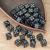 Бусины акриловые не прозрачные игральные кубики, цвет черно-белый, 8х8мм, отв. 1,5мм.
